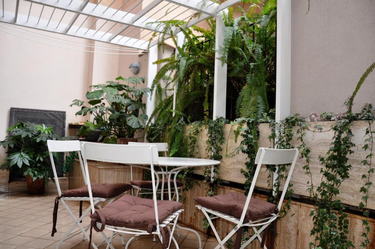 Campo Dei Fiori Modern Apartment With Terrace Rome Exterior photo