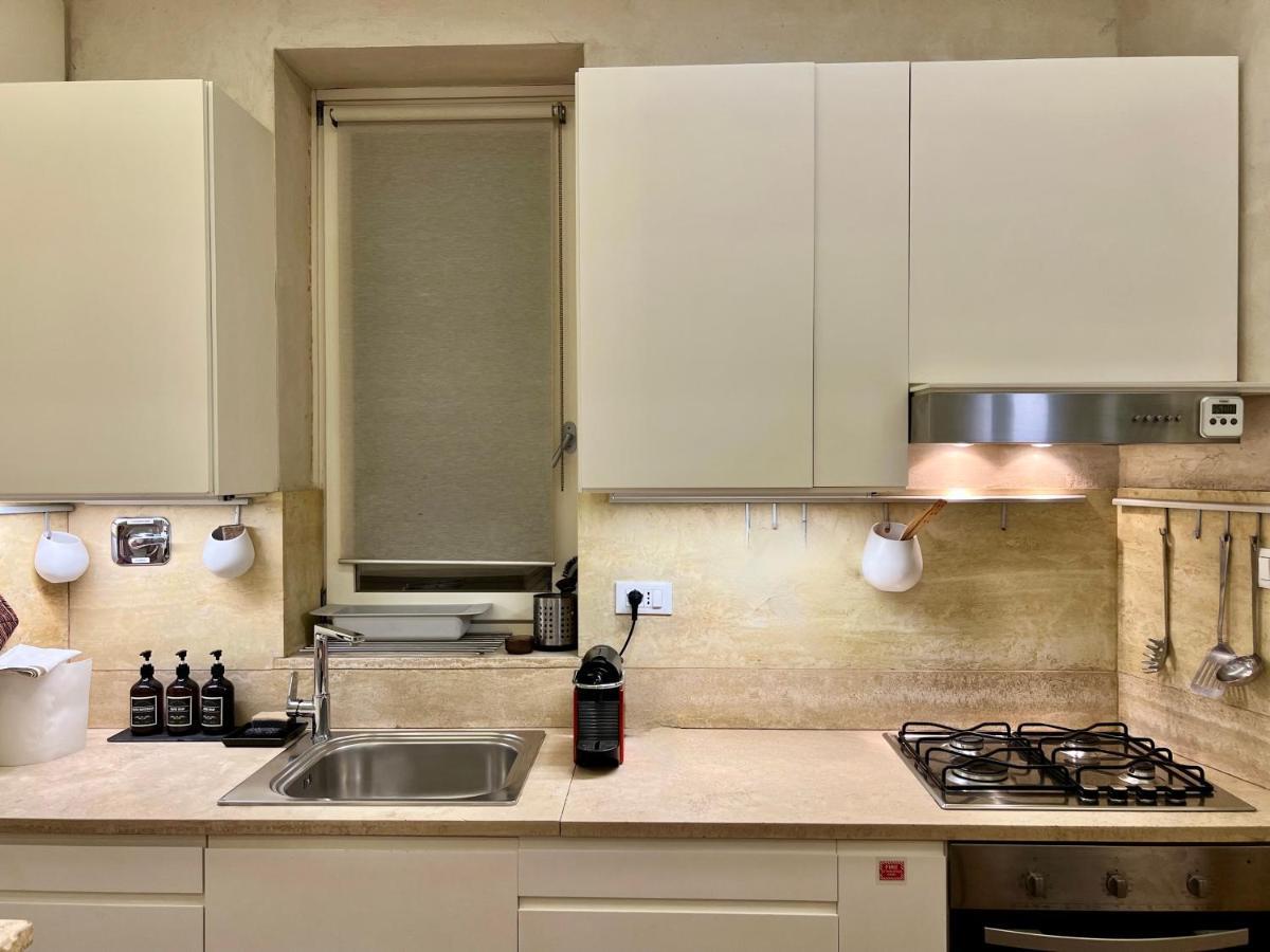 Campo Dei Fiori Modern Apartment With Terrace Rome Exterior photo