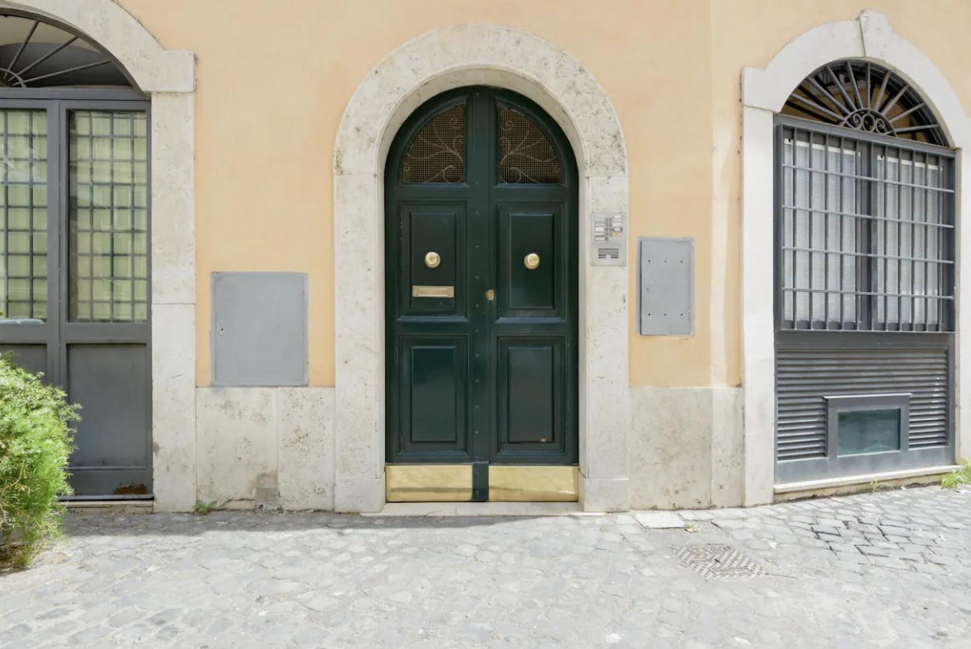 Campo Dei Fiori Modern Apartment With Terrace Rome Exterior photo