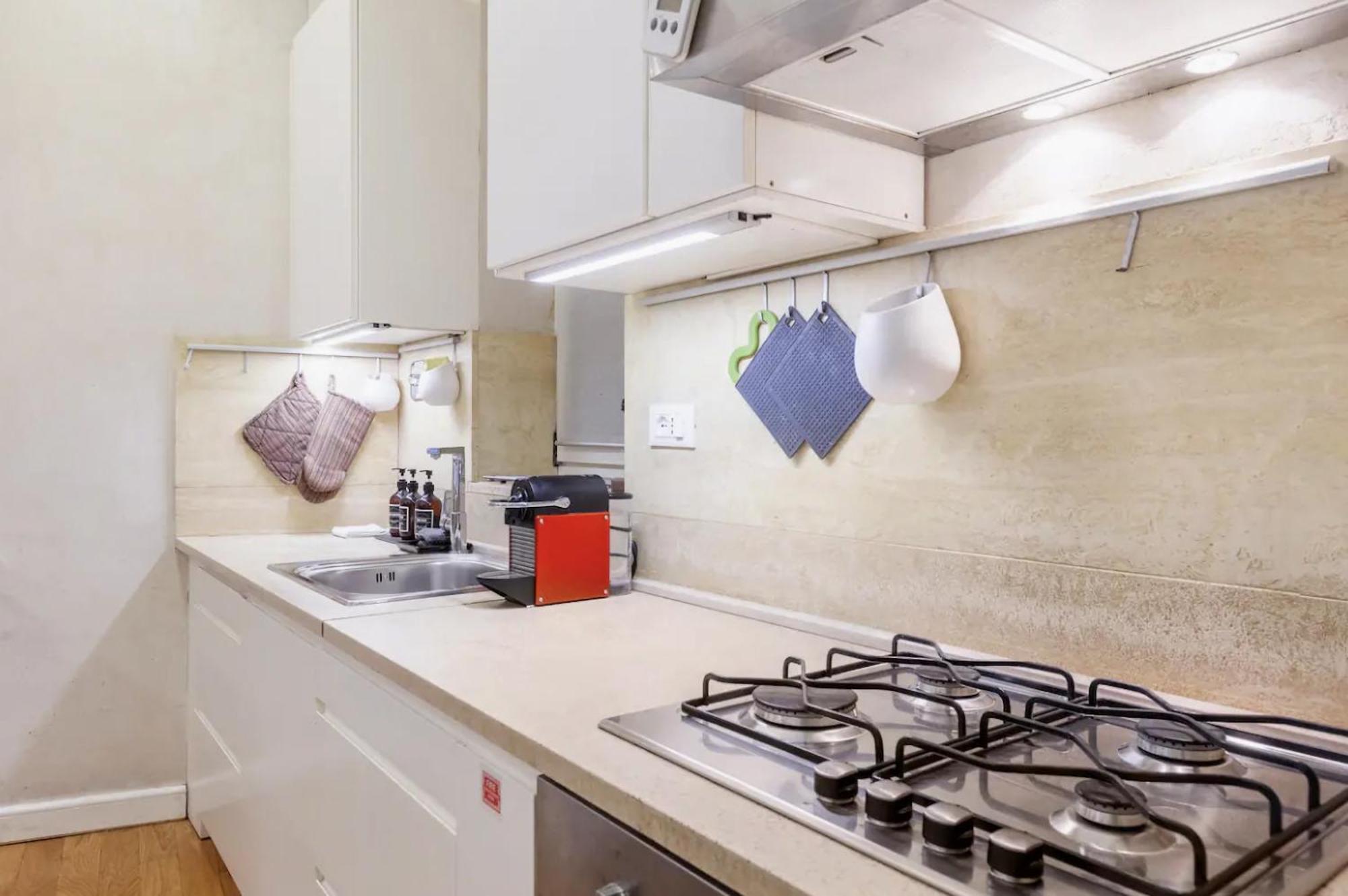 Campo Dei Fiori Modern Apartment With Terrace Rome Exterior photo